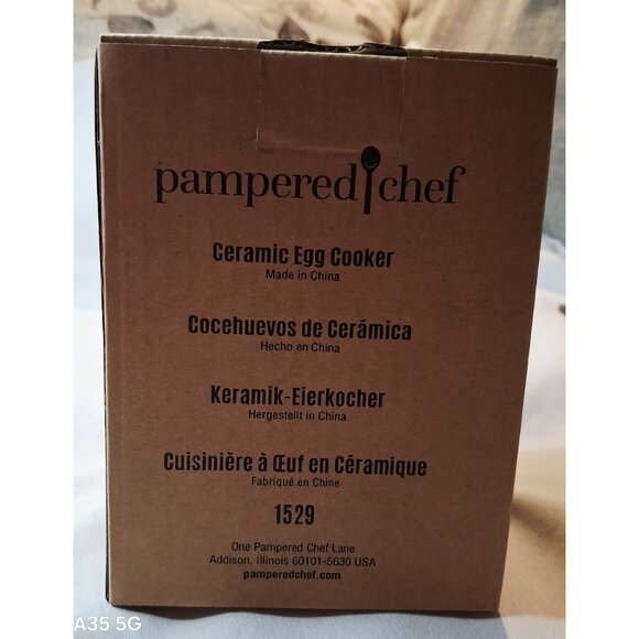 Pampered Chef Ceramic Microwave Egg Cooker #1529 White Gray Kitchen Gadget NWOT - Picture 3 of 8